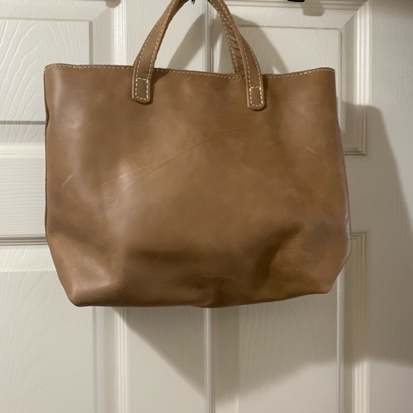 Portland Leather Medium Crossbody - Picture 2 of 3